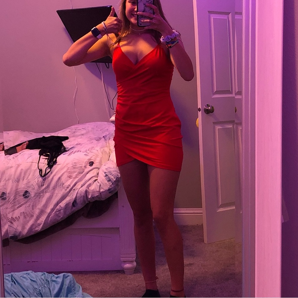 Super down red dress
